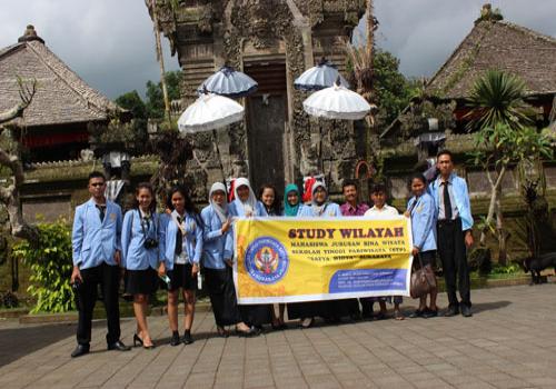Kunjungan PKL Sekolah Tinggi Pariwisata Satya Widya Surabaya